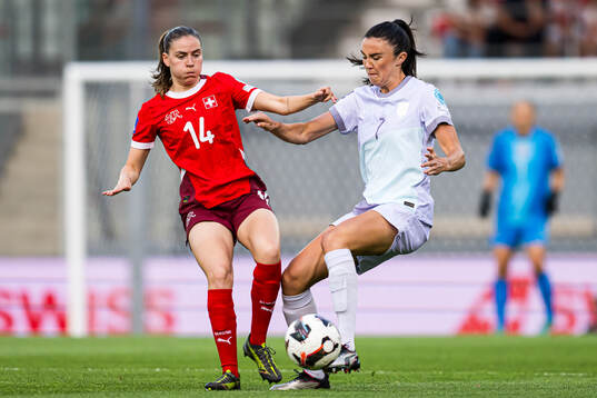 Smilla Vallotto of Switzerland and Ingrid Syrstad Engen of