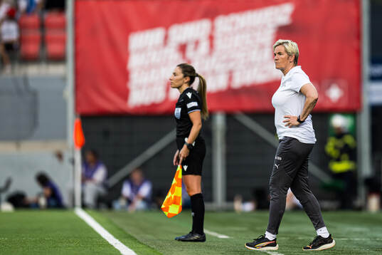Head coach Pia Sundhage of Switzerland