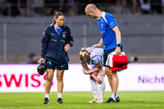Thea Bjelde of Norway in pain