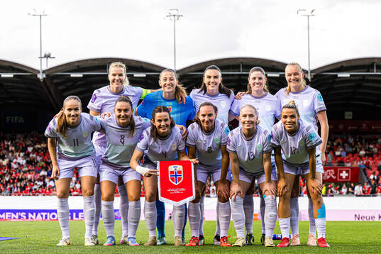 The starting eleven of Norway, from the top left; Ada
