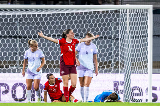 Smilla Vallotto of Switzerland reacts