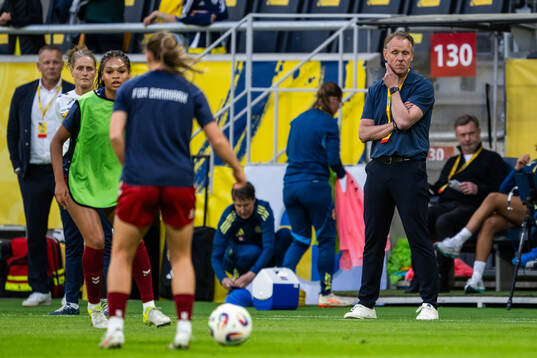 Head coach Andreé Jeglertz of Denmark