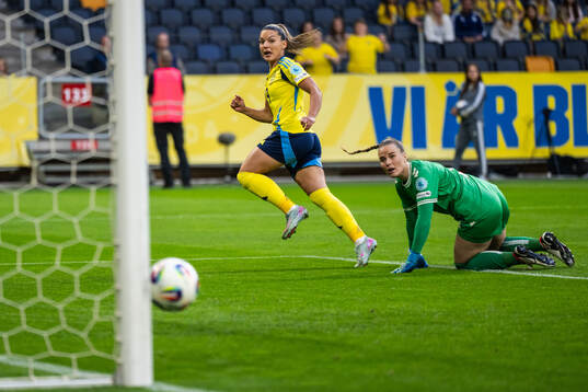 Johanna Rytting Kaneryd of Sweden scores 2-0 past