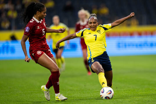 Isabella Obaze of Denmark and Madelen Janogy of Sweden