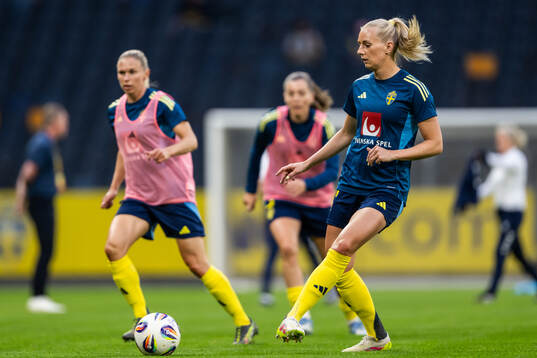 Stina Blackstenius of Sweden