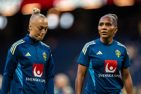 Hanna Bennison and Madelen Janogy of Sweden