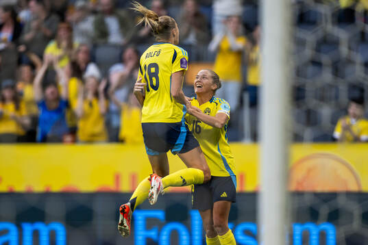 Fridolina Rolfö and Filippa Angeldahl of Sweden celebrates