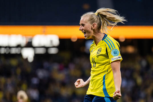Stina Blackstenius of Sweden celebrates