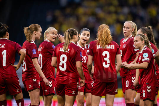 Pernille Harder, Signe Kallesøe Bruun, and Amalie