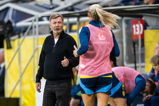 Head coach Peter Gerhardsson and Ellen Wangerheim of Sweden