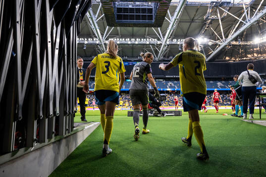 Linda Sembrant, Jennifer Falk, and Jonna Andersson of Sweden