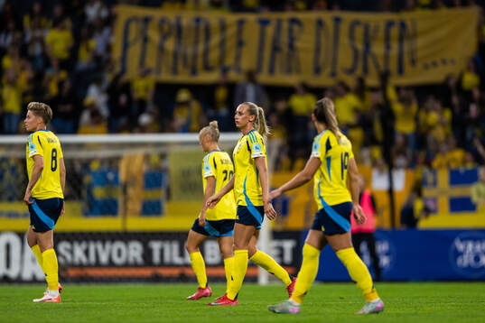 Lina Hurtig and Ellen Wangerheim of Sweden