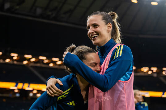 Johanna Rytting Kaneryd and Nathalie Björn of Sweden