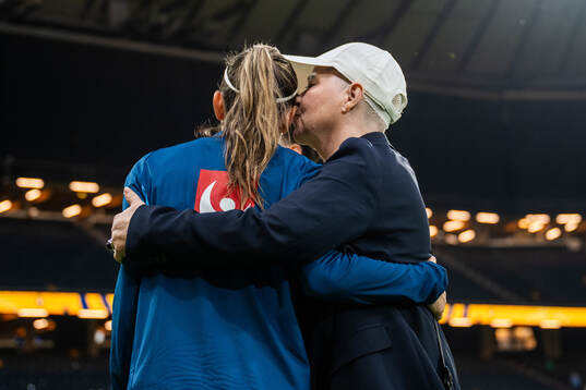 Kosovare Asllani and team manager Marika Domanski Lyfors of