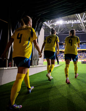 Hanna Lundkvist, Filippa Angeldahl and Kosovare Asllani of