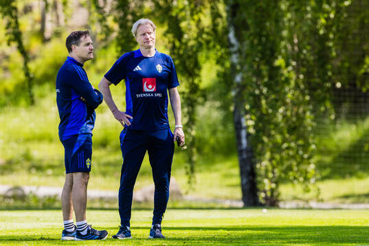 Doctor Jonas Werner and team manager Stefan Pettersson of