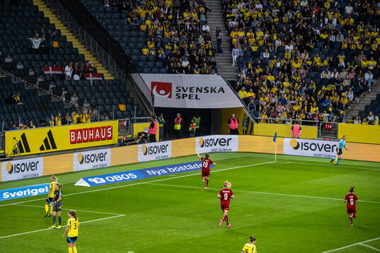 Janni Thomsen of Denmark celebrates