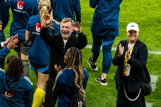 Head coach Peter Gerhardsson and team manager Marika