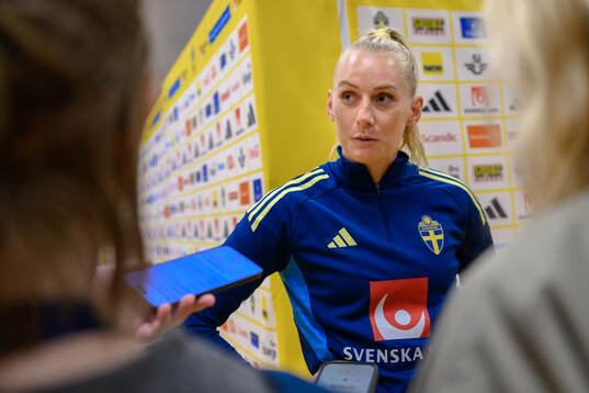 Stina Blackstenius of Sweden