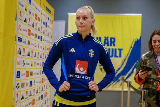 Stina Blackstenius of Sweden