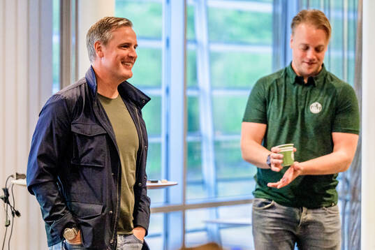 Rögles tränare Dan Tangnes och sportchef Hampus Sjöström