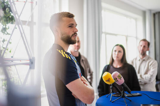Bläddra bland fler bilder av Football, Sweden, press meet 