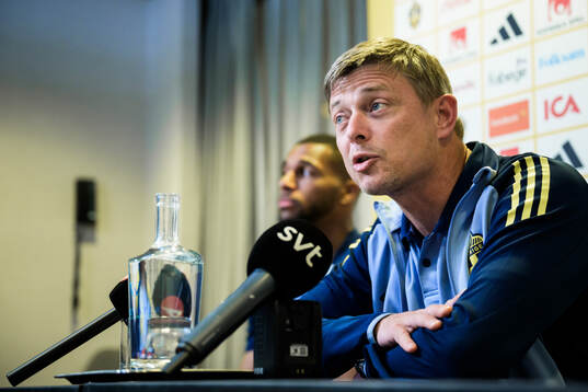 Head coach Jon Dahl Tomasson of the Swedish national