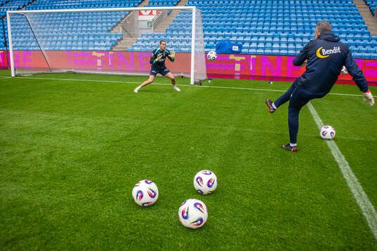 Goalkeeper Ørjan Håskjold Nyland and goalkeeper coach