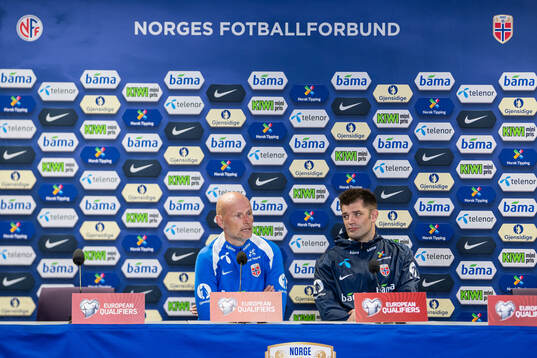 Head coach Ståle Solbakken and press officer Morten