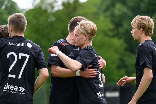 Ängelholms Leo Hedenberg jublar