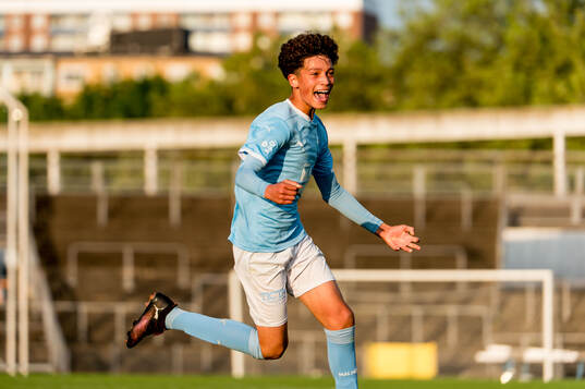 Malmö FFs Leon Da Silva jublar