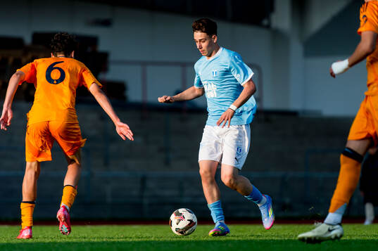 Malmö FFs Daniel Dragicevic och Real Madrids Victor Manuel