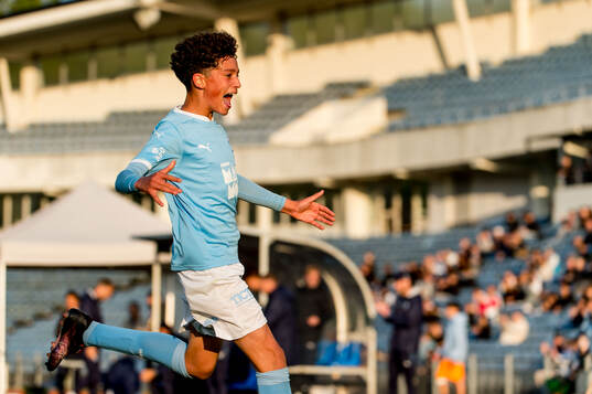 Malmö FFs Leon Da Silva jublar