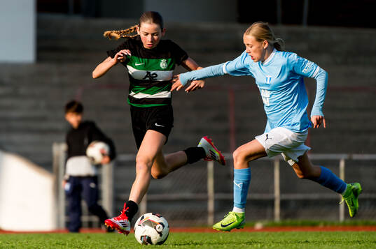 Sporting CPs Rafaela Soares och Malmö FFs Hedda Ottervik