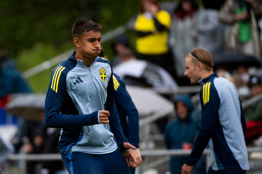 under P18-landskampen i fotboll mellan Sweden och Serbien