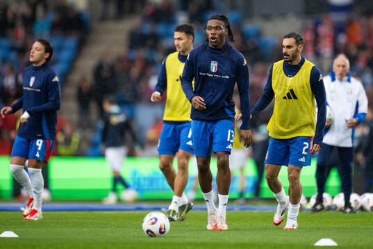 Mateo Retegui, Destiny Udogie and Davide Zappacosta of Italy