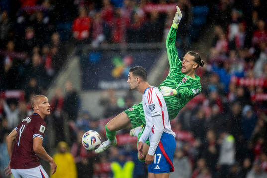 Leo Østigård of Norway, Lorenzo Lucca of Italy and
