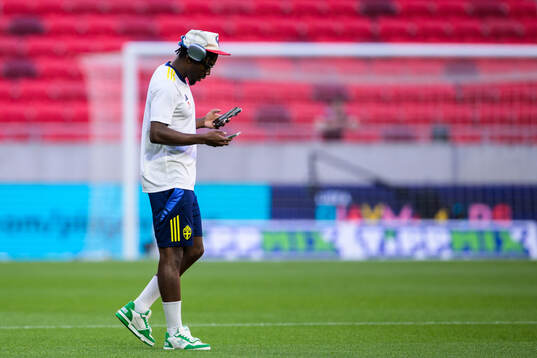 Anthony Elanga of Sweden