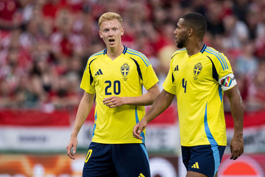Hugo Larsson and Isak Hien of Sweden