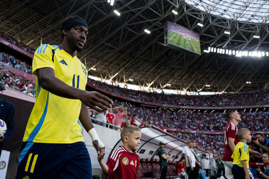 Anthony Elanga of Sweden