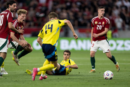 Yasin Ayari of Sweden