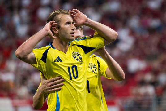 Benjamin Nygren of Sweden celebrates