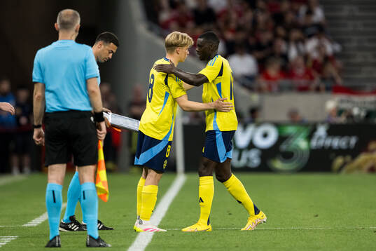 Daniel Svensson and Ken Sema of Sweden