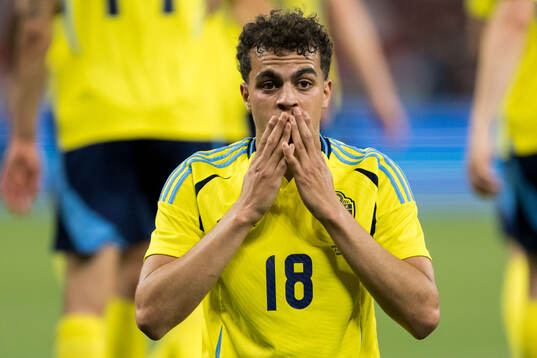 Yasin Ayari of Sweden celebrates