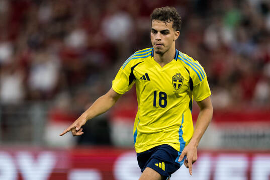 Yasin Ayari of Sweden celebrates