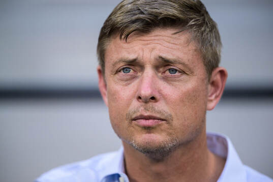 Head coach Jon Dahl Tomasson of Sweden