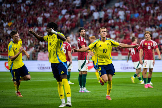 Emil Holm, Anthony Elanga and Benjamin Nygren of Sweden