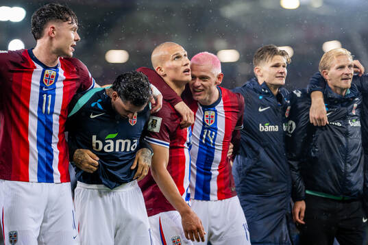 Leo Østigård and Julian Ryerson of Norway celebrate