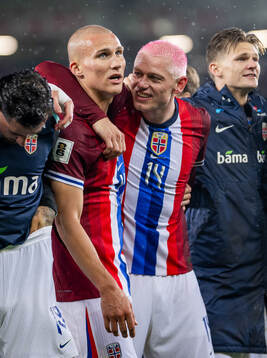 Leo Østigård and Julian Ryerson of Norway celebrate