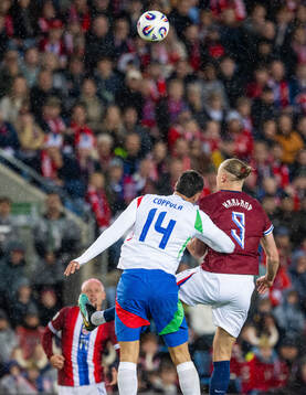 Diego Coppola of Italy and Erling Braut Haaland of Norway